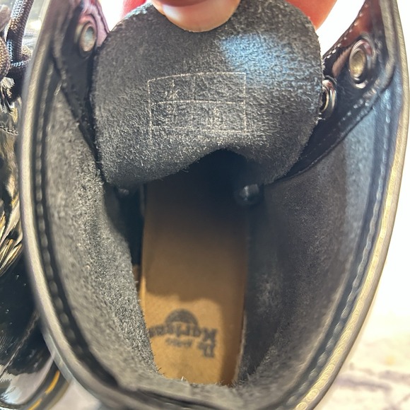 Dr. Martens Air Wair 1460 Women's size 6 Patent Leather Lace Up Boots Scuffed - Picture 12 of 12